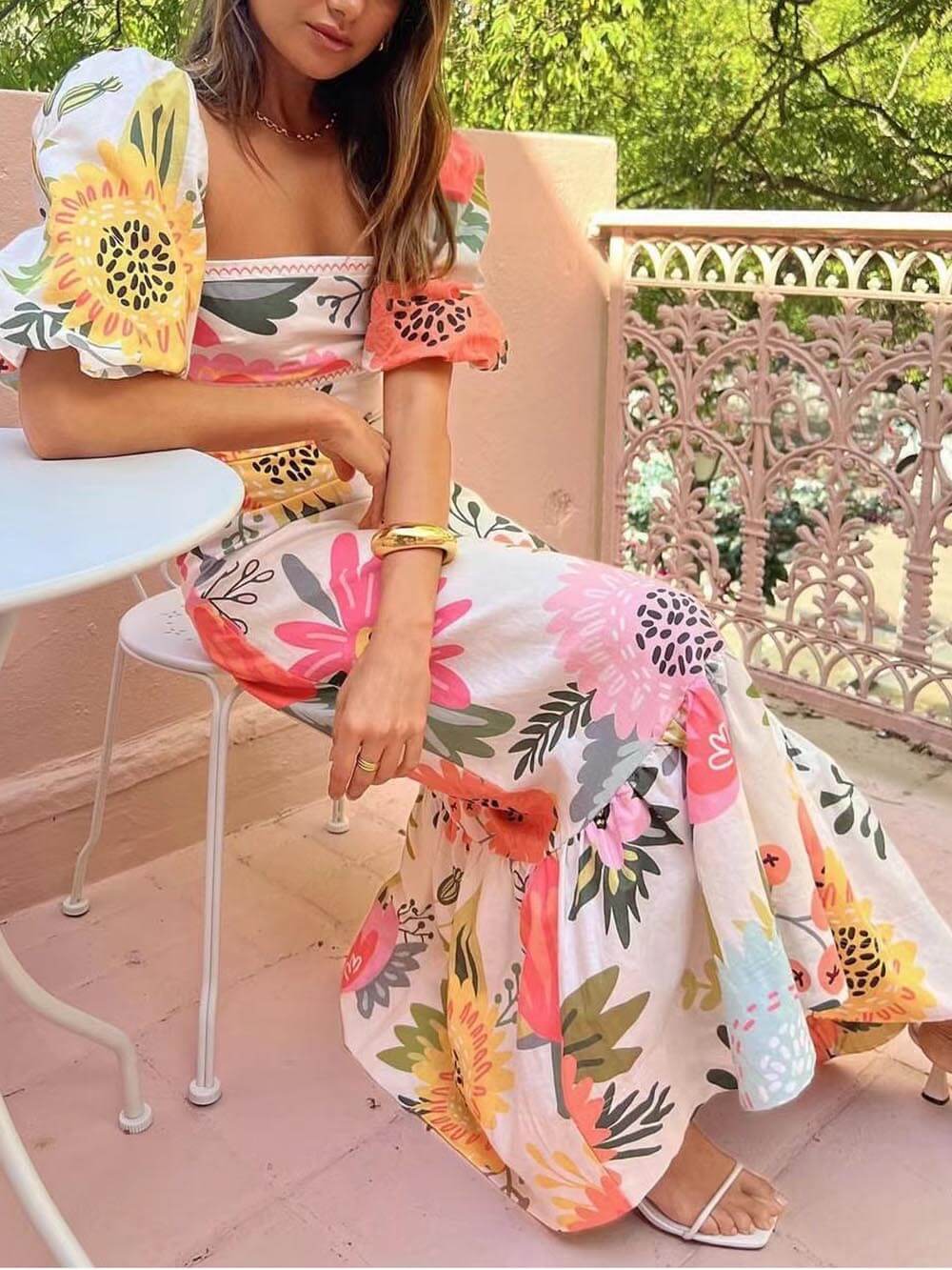 MAXI VESTIDO CON ESTAMPADO FLORAL – FRESCUERA Y ENCANTA PARA TUS DÍAS ESPECIALES