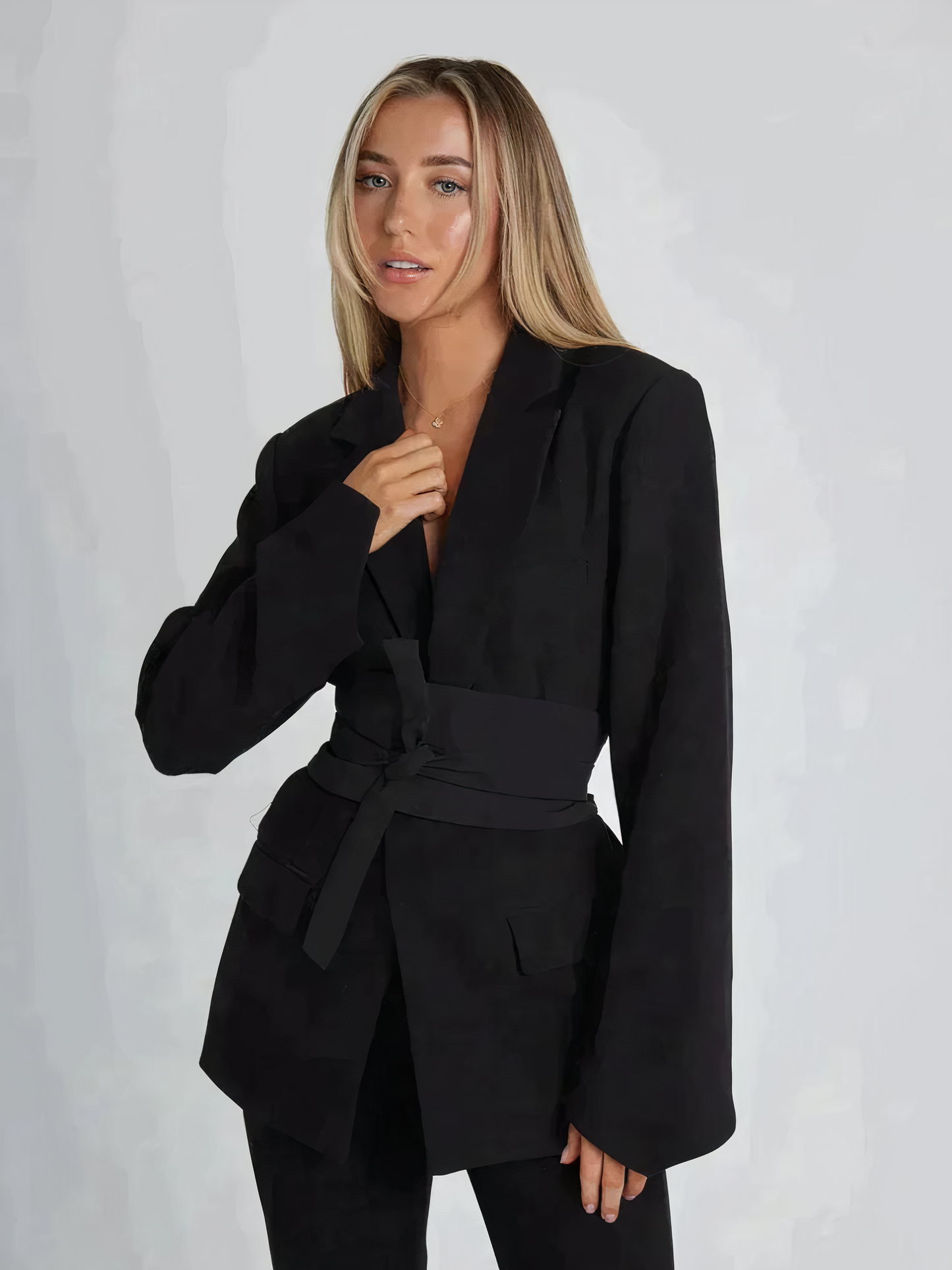 GRETA - BLAZER VERSÁTIL PARA MUJER